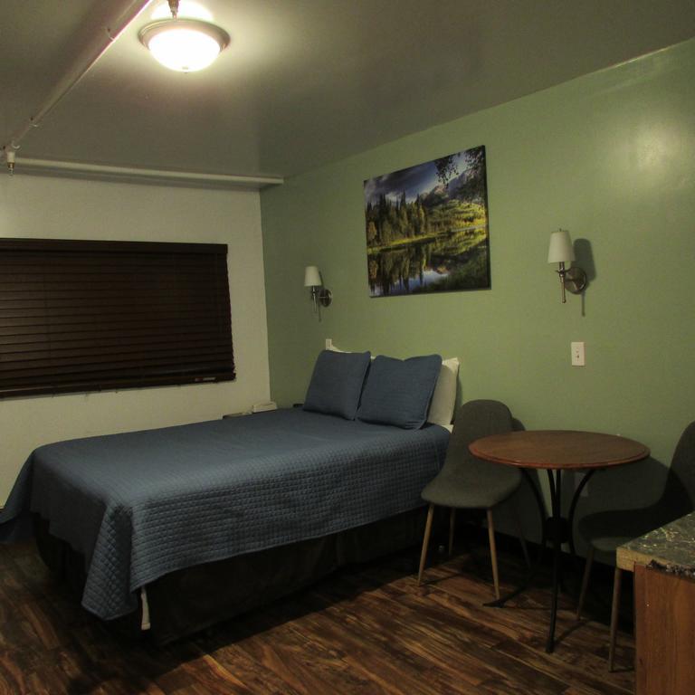 Creekwood Inn Anchorage Bagian luar foto