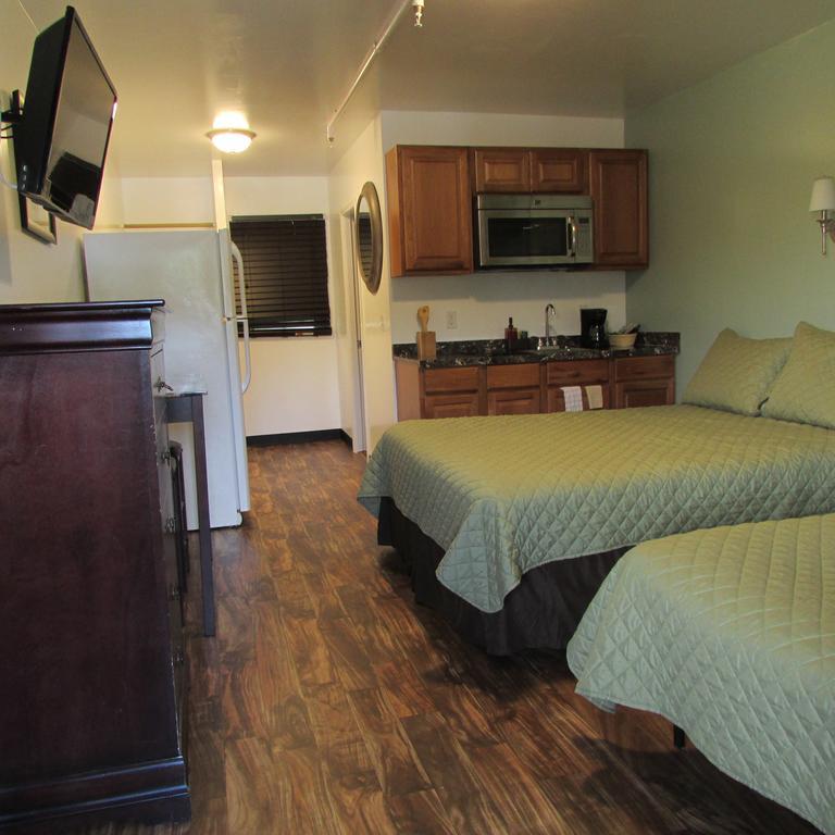 Creekwood Inn Anchorage Bagian luar foto