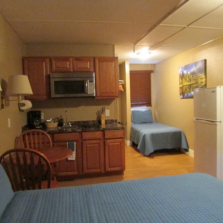 Creekwood Inn Anchorage Bagian luar foto